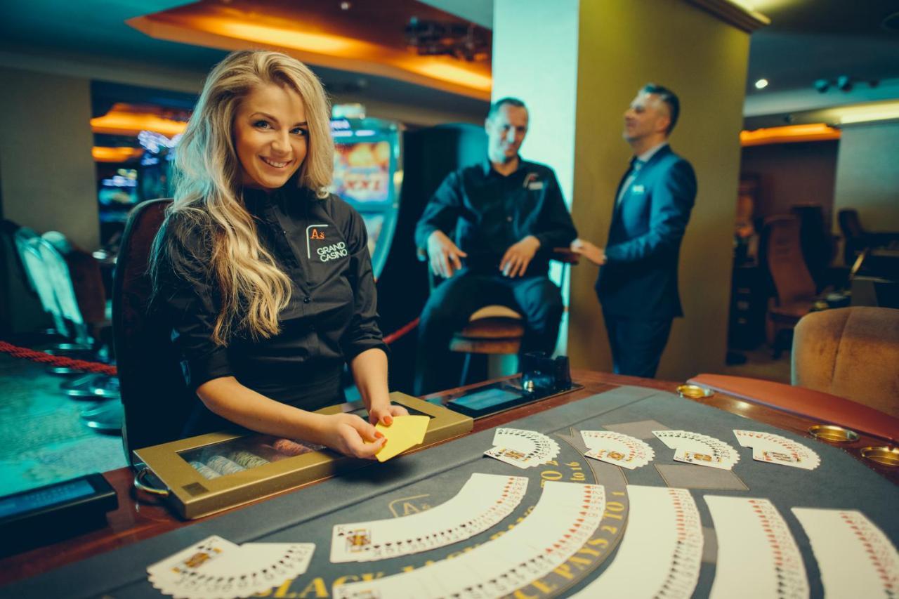 Grand Casino As Otel Aš Dış mekan fotoğraf
