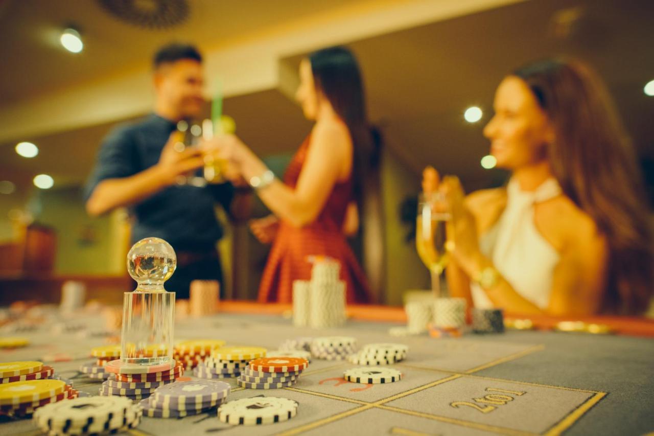 Grand Casino As Otel Aš Dış mekan fotoğraf